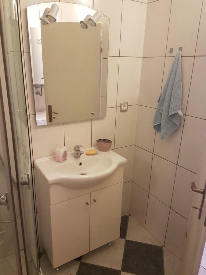 Апартаменты Apartman Vil Sveti Vid-Miholjice Экстерьер фото