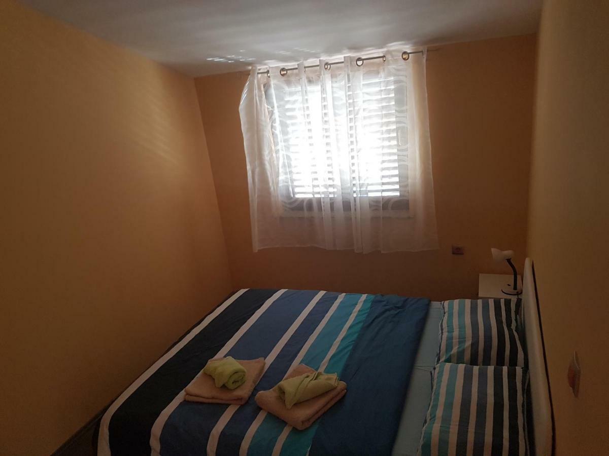 Апартаменты Apartman Vil Sveti Vid-Miholjice Экстерьер фото